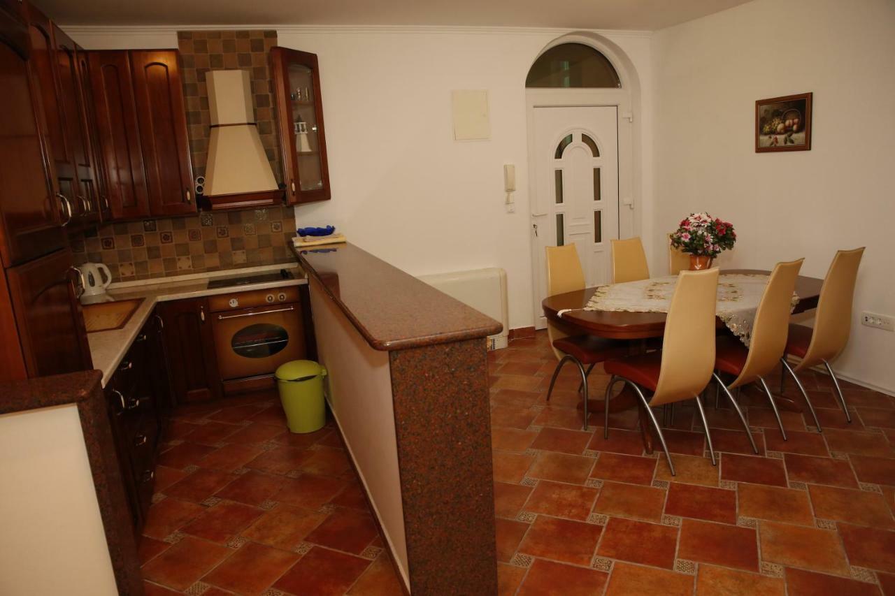 Vila Nara Ξενοδοχείο Βόντιτσε Εξωτερικό φωτογραφία